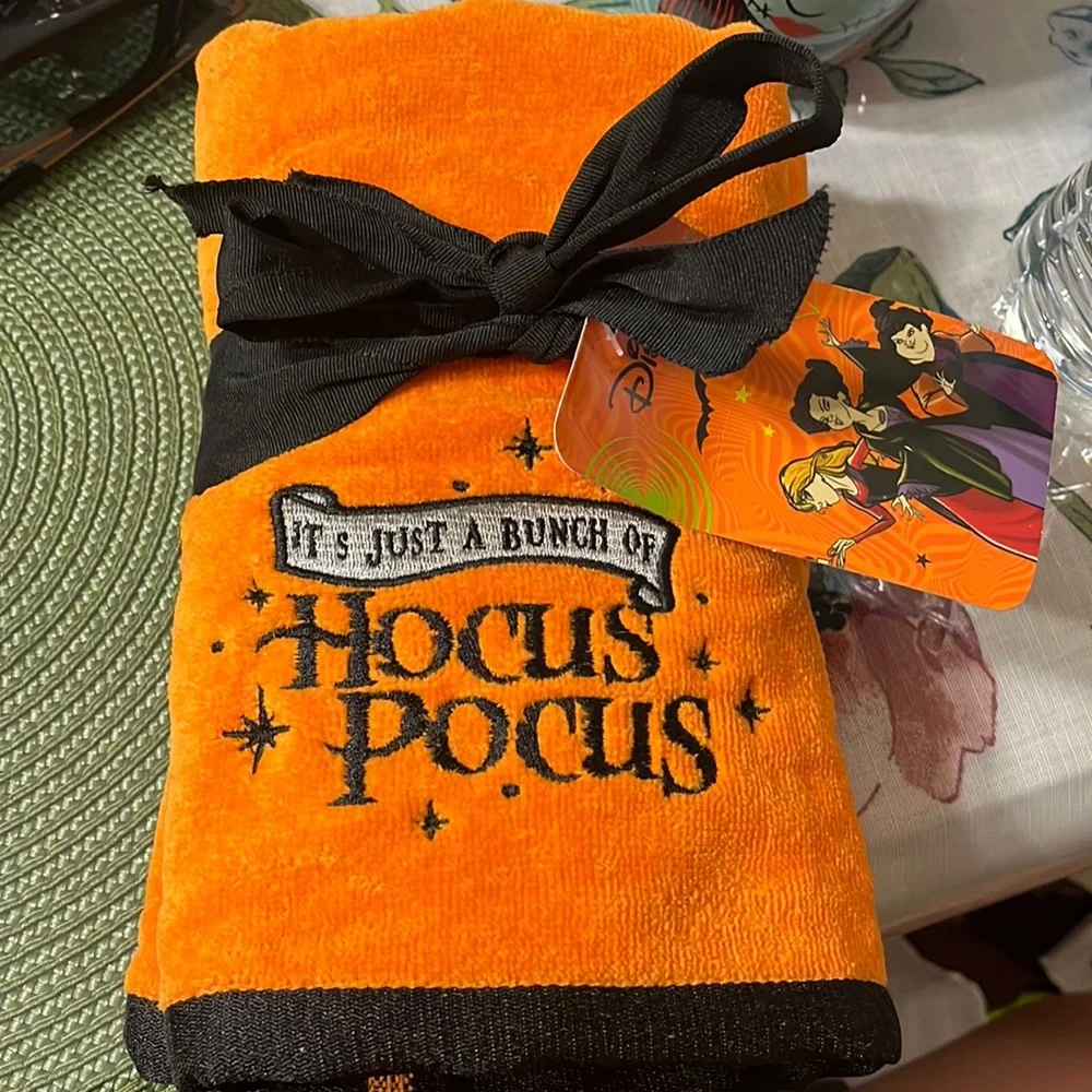 disney hocus pocus hand towels